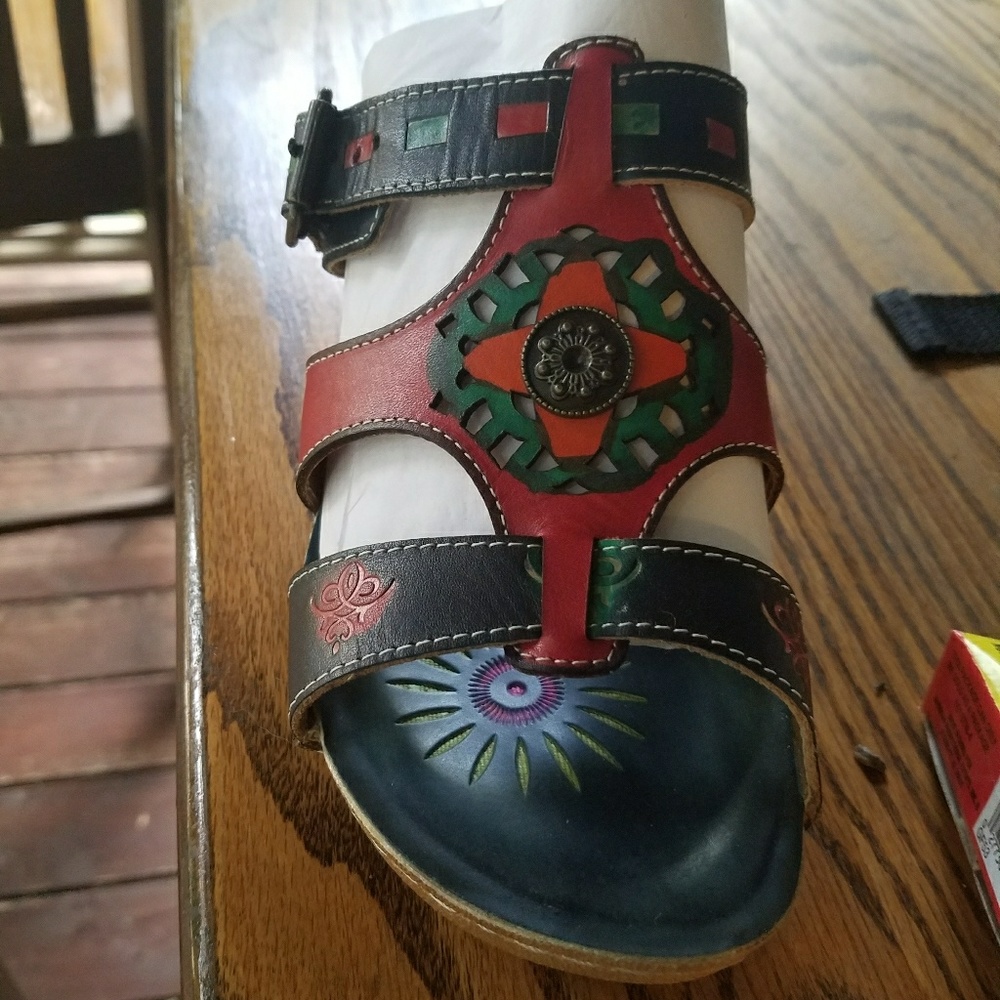 L'Artiste spring step sandles